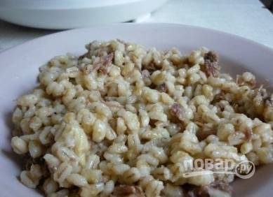 Перловка с тушенкой