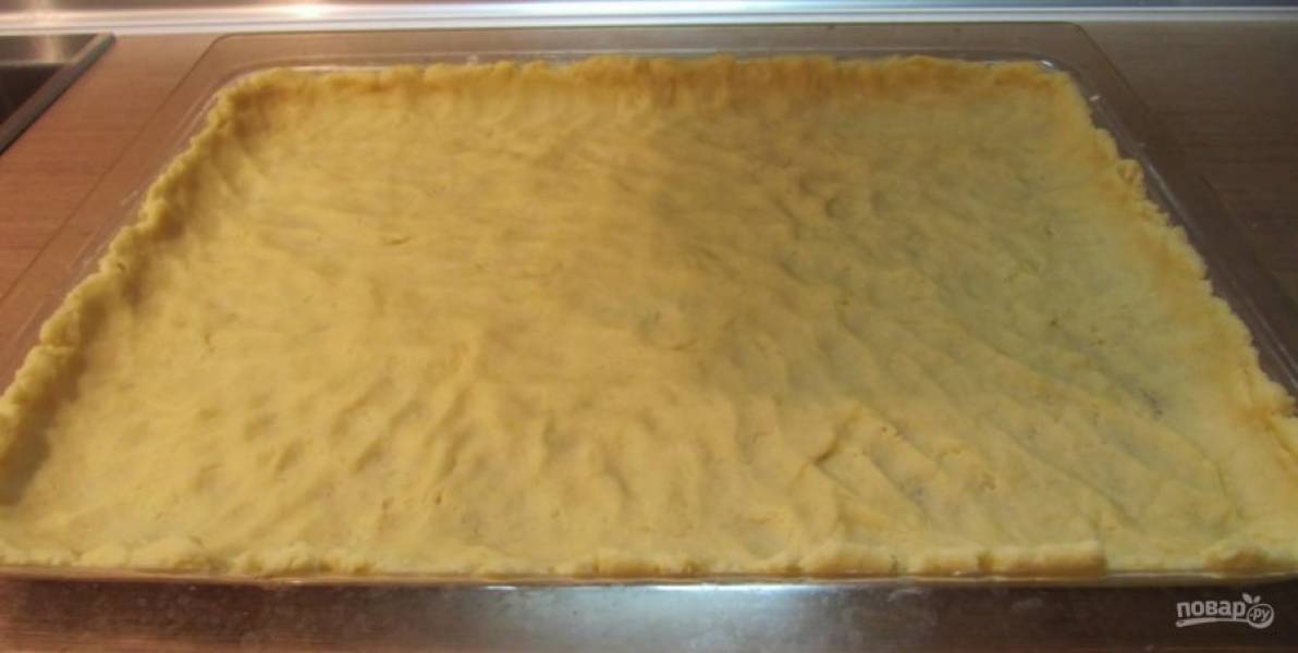 Кучерявый пирог с вареньем в духовке