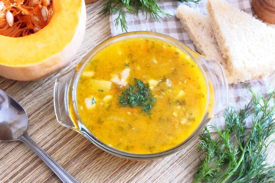 Крем-суп с семгой и пюре из тыквы и моркови