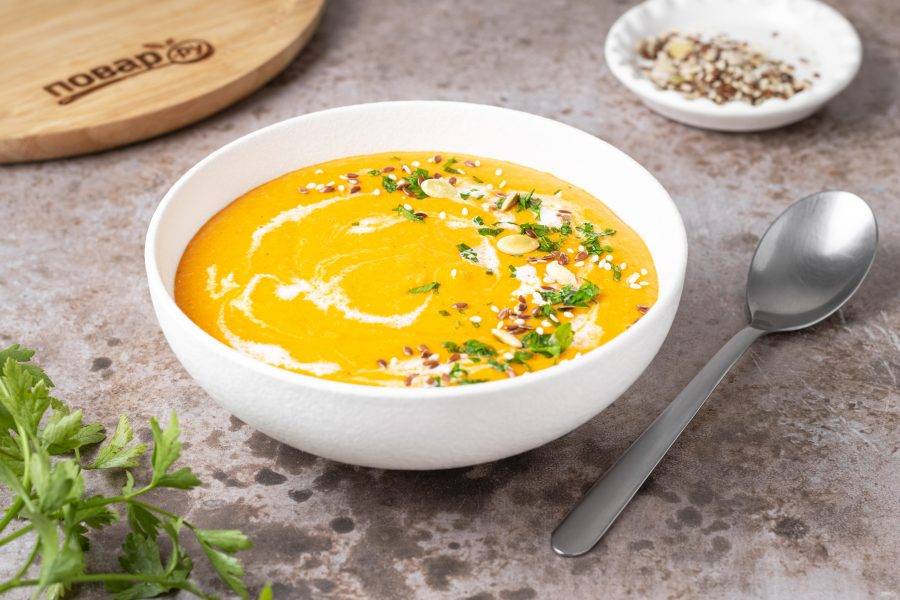 Крем-суп из красной чечевицы готов, приятного вам аппетита!