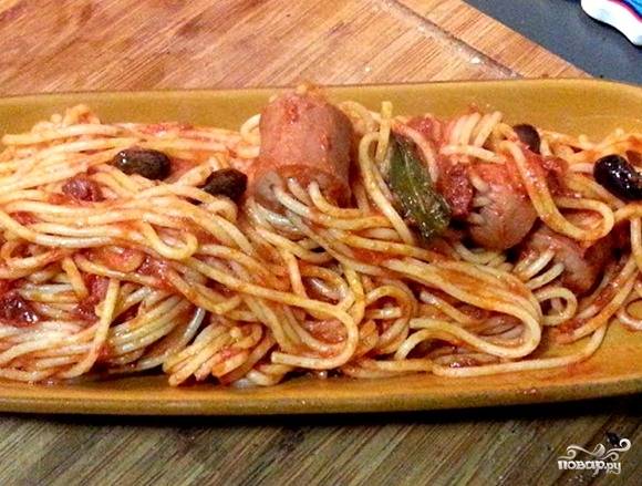 Спагетти с сосисками: интересный способ приготовления