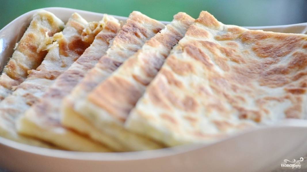 Турецкие лепешки с творогом и сыром