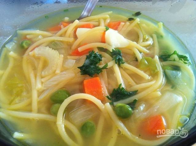 Суп из овощей с лапшой