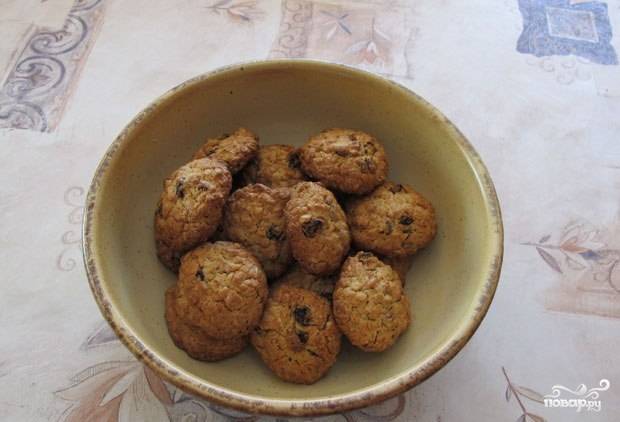 Овсяное печенье рецепт в домашних условиях из овсяных хлопьев в духовке простой с изюмом