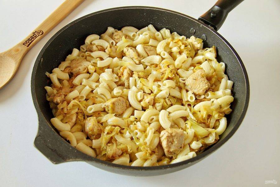 Тушеная капуста с макаронами и мясом — рецепт с фото пошагово