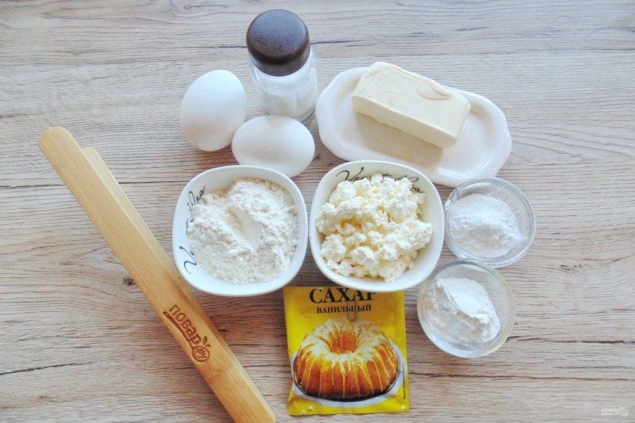 Подготовьте ингредиенты для приготовления краковского сырника.