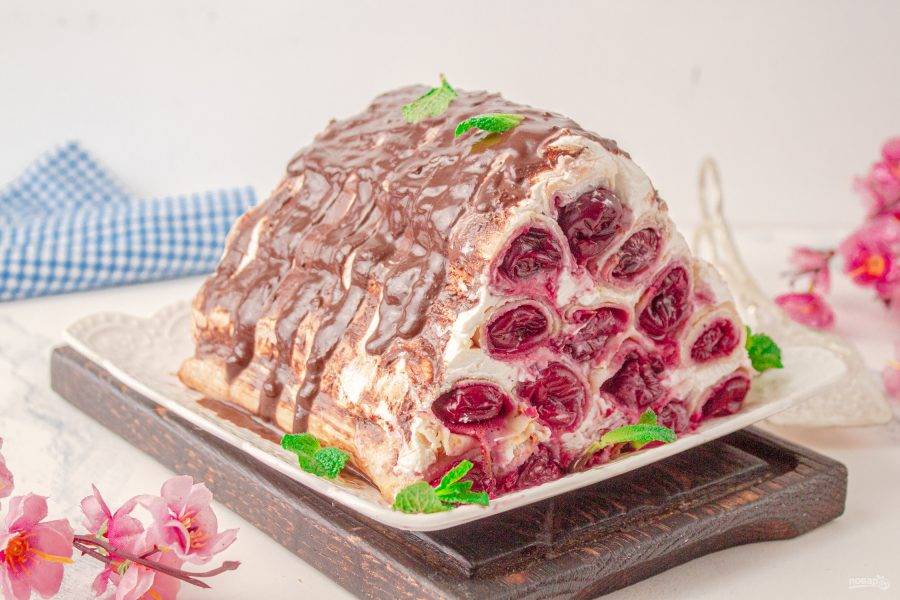 Блинный торт с вишней, пошаговый рецепт на ккал, фото, ингредиенты - Olya