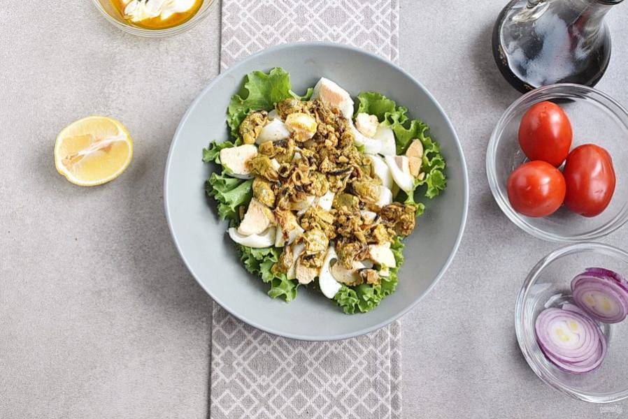 Салат с мидиями, зеленью и овощами: рецепт от Шефмаркет
