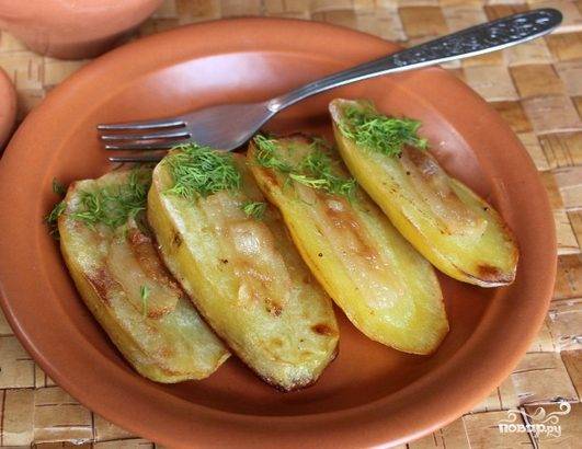 Печеная картошка с салом, пошаговый рецепт на 7 ккал, фото, ингредиенты - Валентина