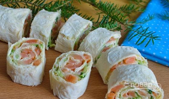 10. Острым ножом нарежьте порционными кусочками. Приятного аппетита!