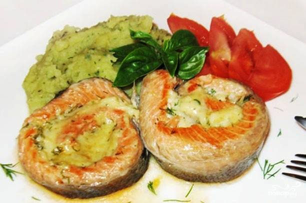 Рыбные рулетики с зеленым соусом — рецепты | Дзен