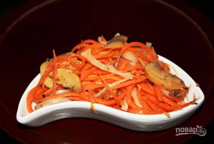 Праздничный салат с кальмарами и грибами - так просто и так вкусно