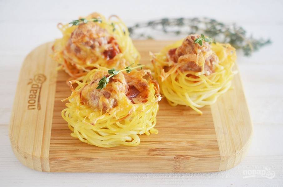 Спагетти с фрикадельками в сливочном соусе