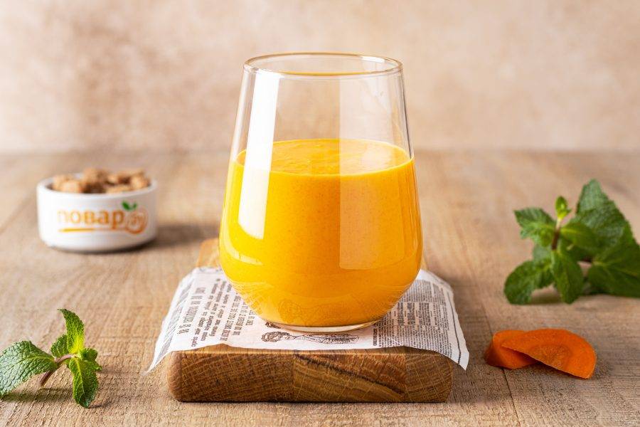 Морковный коктейль готов!
