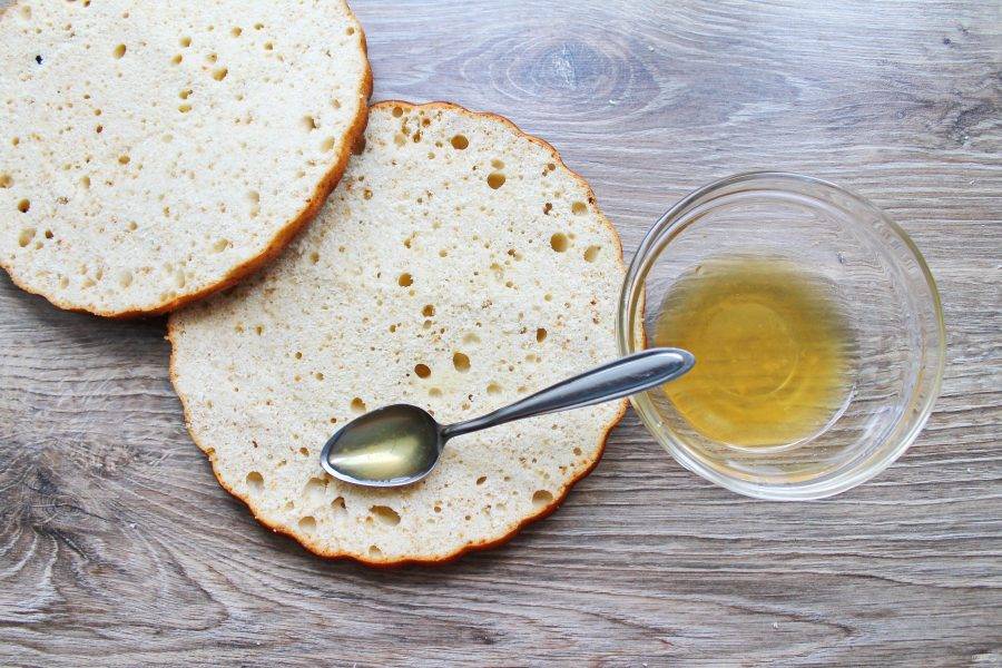 Торт с орехами, курагой и черносливом