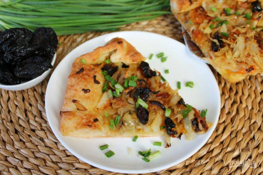 Дрожжевой капустный пирог в духовке – пошаговый рецепт приготовления с фото
