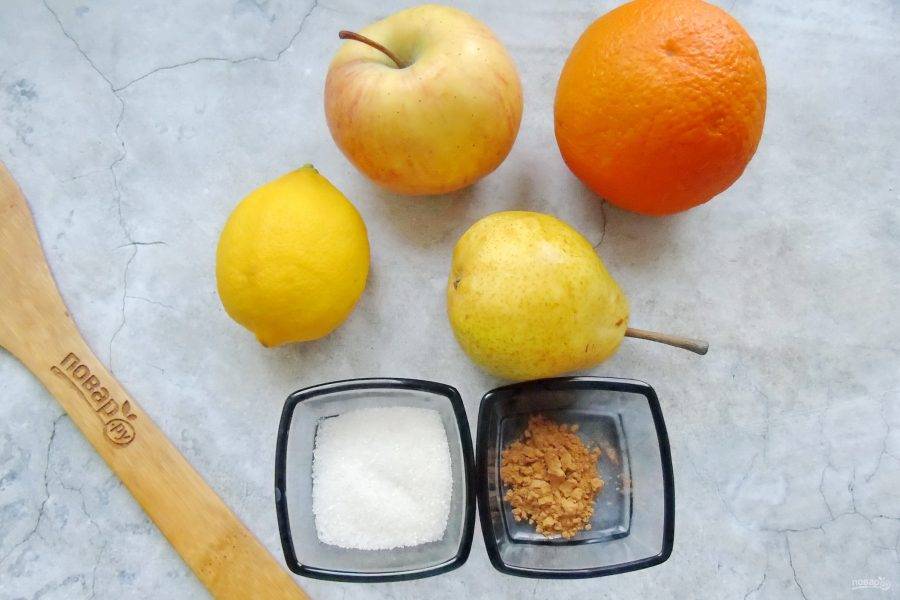 Подготовьте ингредиенты для приготовления яблочно-грушевого компоте.