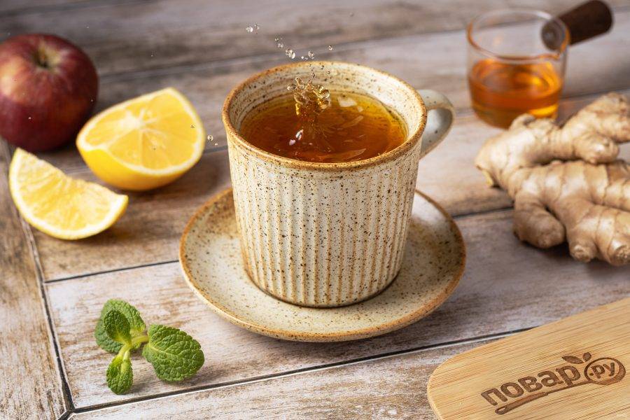 Зеленый чай с имбирем и лимоном (стимулирующий метаболизм)