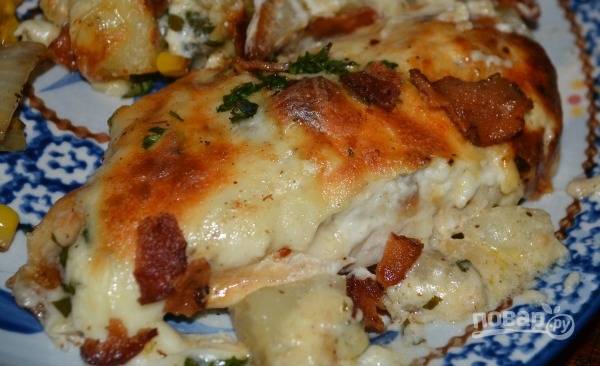 Куриная грудка с картошкой в духовке - рецепт с фото пошагово