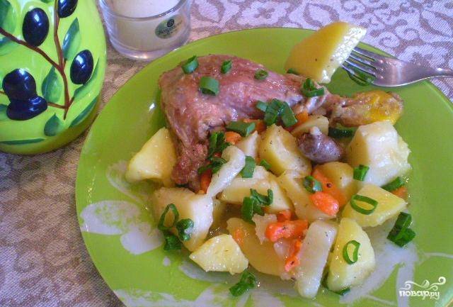 Утка, тушенная с картофелем - пошаговый рецепт с фото на internat-mednogorsk.ru