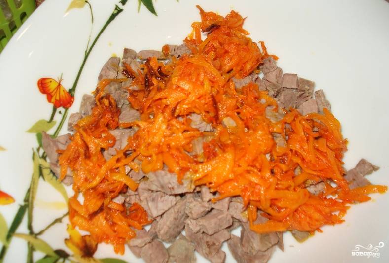 «Купеческий» салат со свининой и грибами