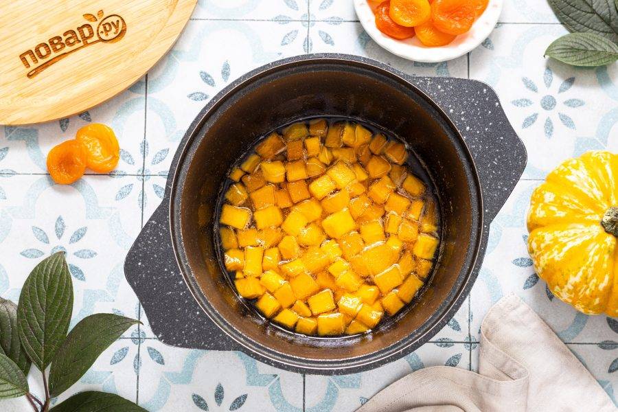 Варите 20 минут на умеренном огне.