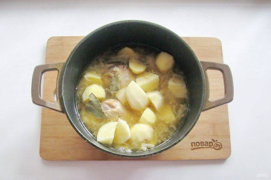 Азербайджанский томатный суп с курицей и тыквой
