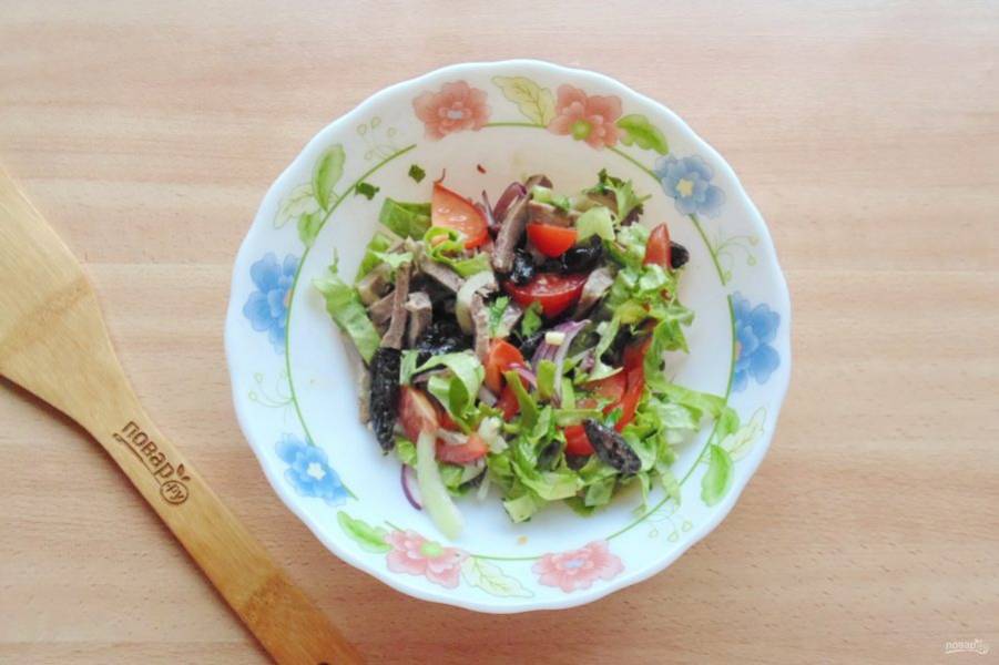 Салат с черносливом (более рецептов с фото) - рецепты с фотографиями на Поварёэталон62.рф