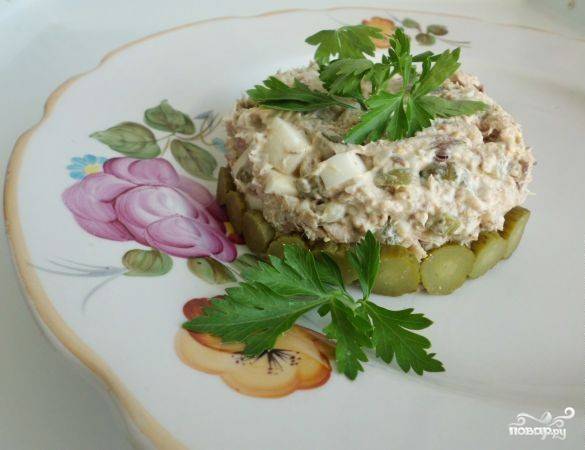 Слоеный салат с картофелем и скумбрией, рецепт с фото — конференц-зал-самара.рф