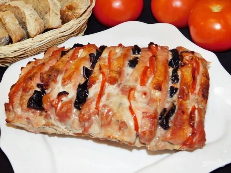 Готовое мясо сразу подавайте к столу и угощайте гостей.
Приятного аппетита!