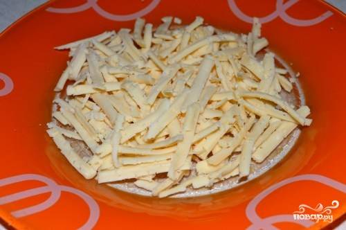Картофель со сметаной, чесноком и сыром в мультиварке