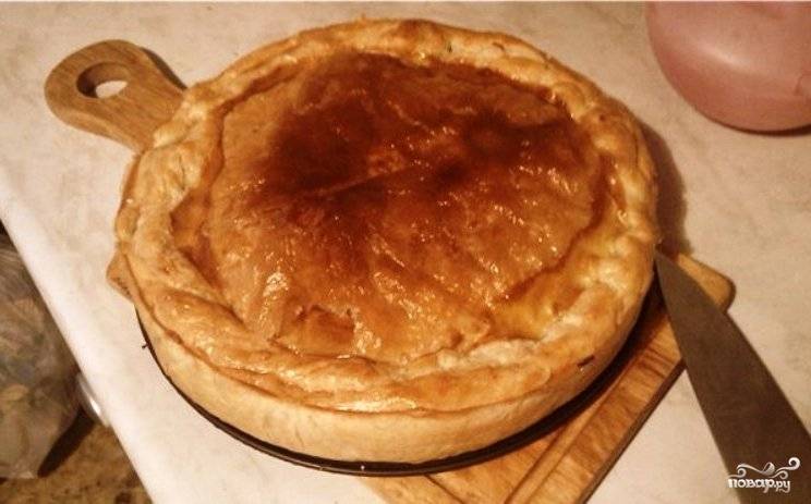 Пирог с мясом из слоеного бездрожжевого теста - пошаговый рецепт с фото на gkhyarovoe.ru