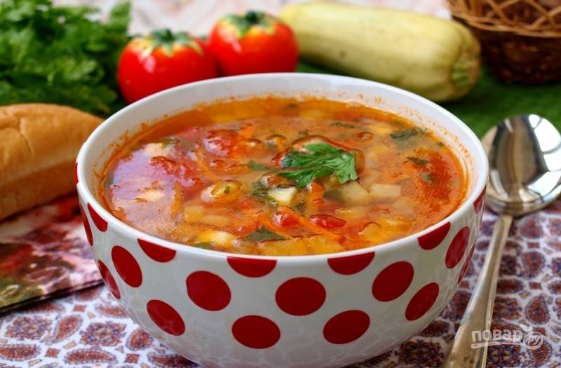 Готовый суп приправьте по необходимости, добавьте петрушку. Приятного аппетита!
