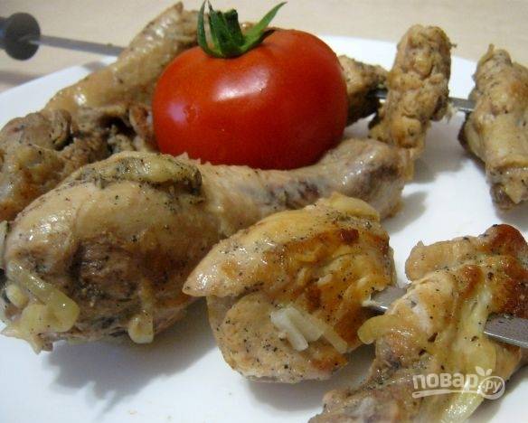Классический маринад из лука и уксуса для быстрого шашлыка из курицы: пошаговый рецепт