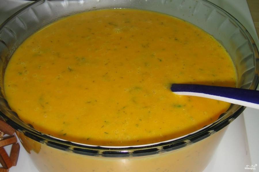 Морковный крем-суп с зеленью