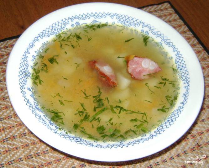 Гороховый суп с копчеными ребрышками в мультиварке
