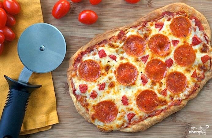 Пицца в домашних условиях из слоеного теста