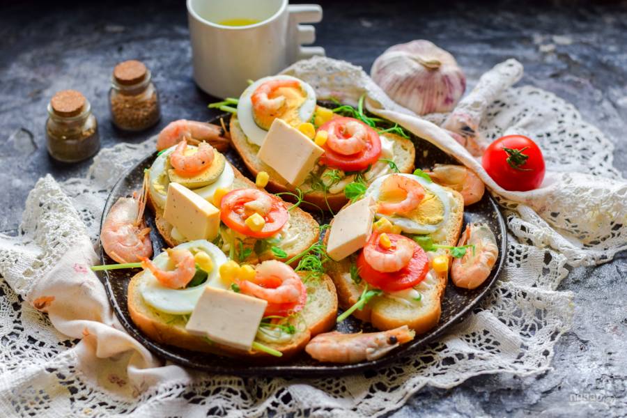 Бутерброды на праздничный стол: 12 рецептов для дружеских посиделок и не только