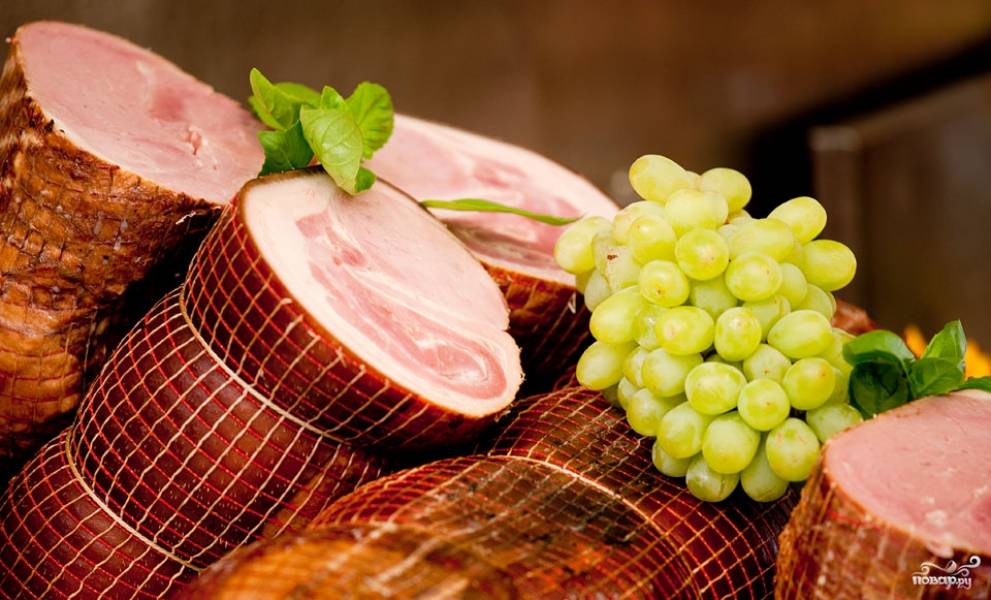 Салат с виноградом и ветчиной – кулинарный рецепт