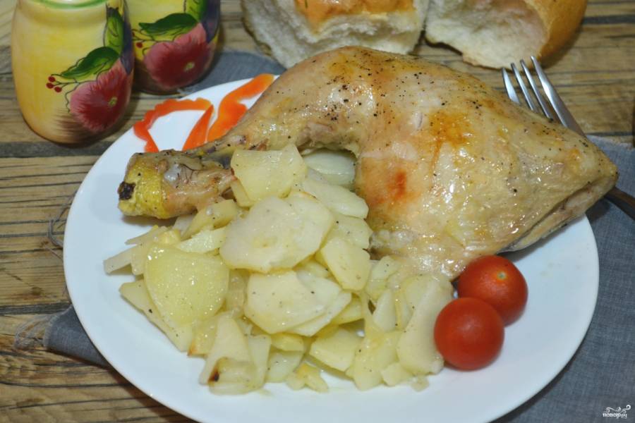 Курица, фаршированная кислой капустой (в рукаве)