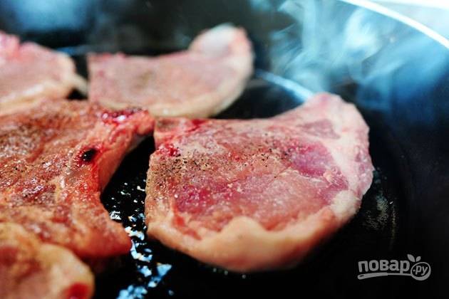 Рецепт стейка из свинины на сковороде