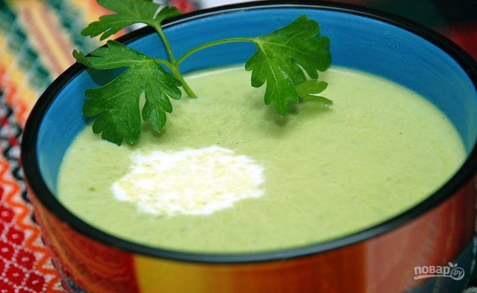 Суп из зеленого горошка