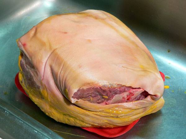 Свинина, томленная в духовке в соевом соусе. Рецепт с фото