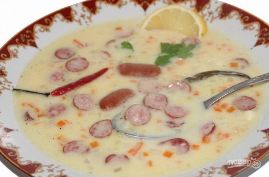 Острый испанский суп с колбасками
