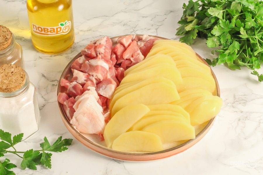 Свинина с картошкой на сковороде - классический рецепт с пошаговыми фото