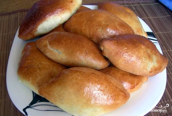 Рецепт: Пирожки с картофелем и грибами - Бабушкины пирожки с сушеными гибочками