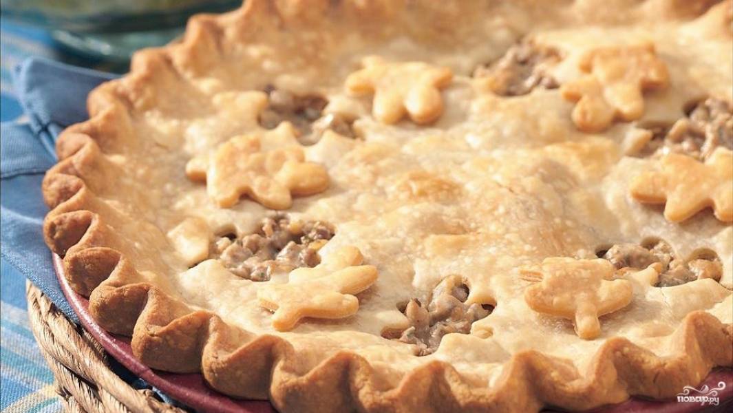 Пироги с мясом и грибами