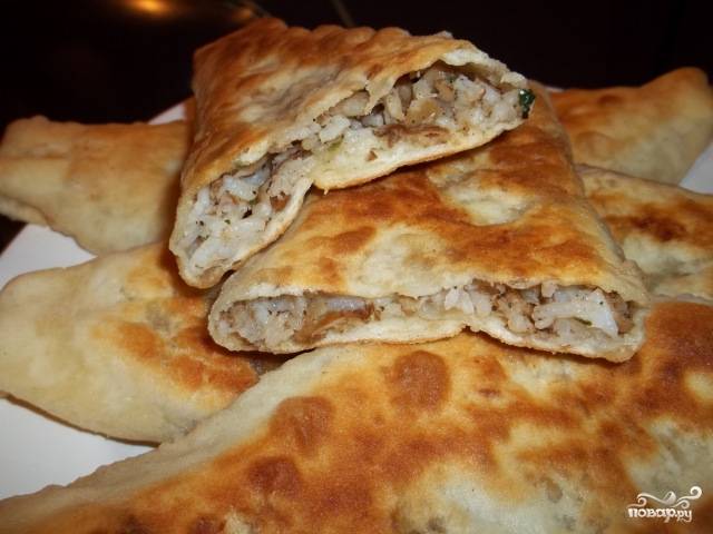 Жареные пирожки с грибами