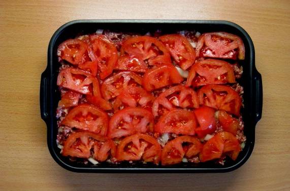 Запеканка из кабачков с фаршем и помидорами