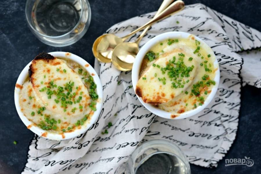 Французский суп с луком